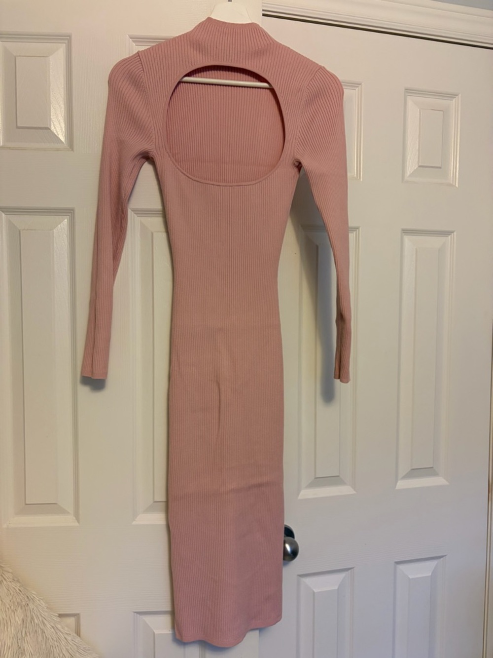 Aritzia Babaton Ribbed Mock-Neck Long Sleeve Knit Dress in Pink - Picture 4 of 5